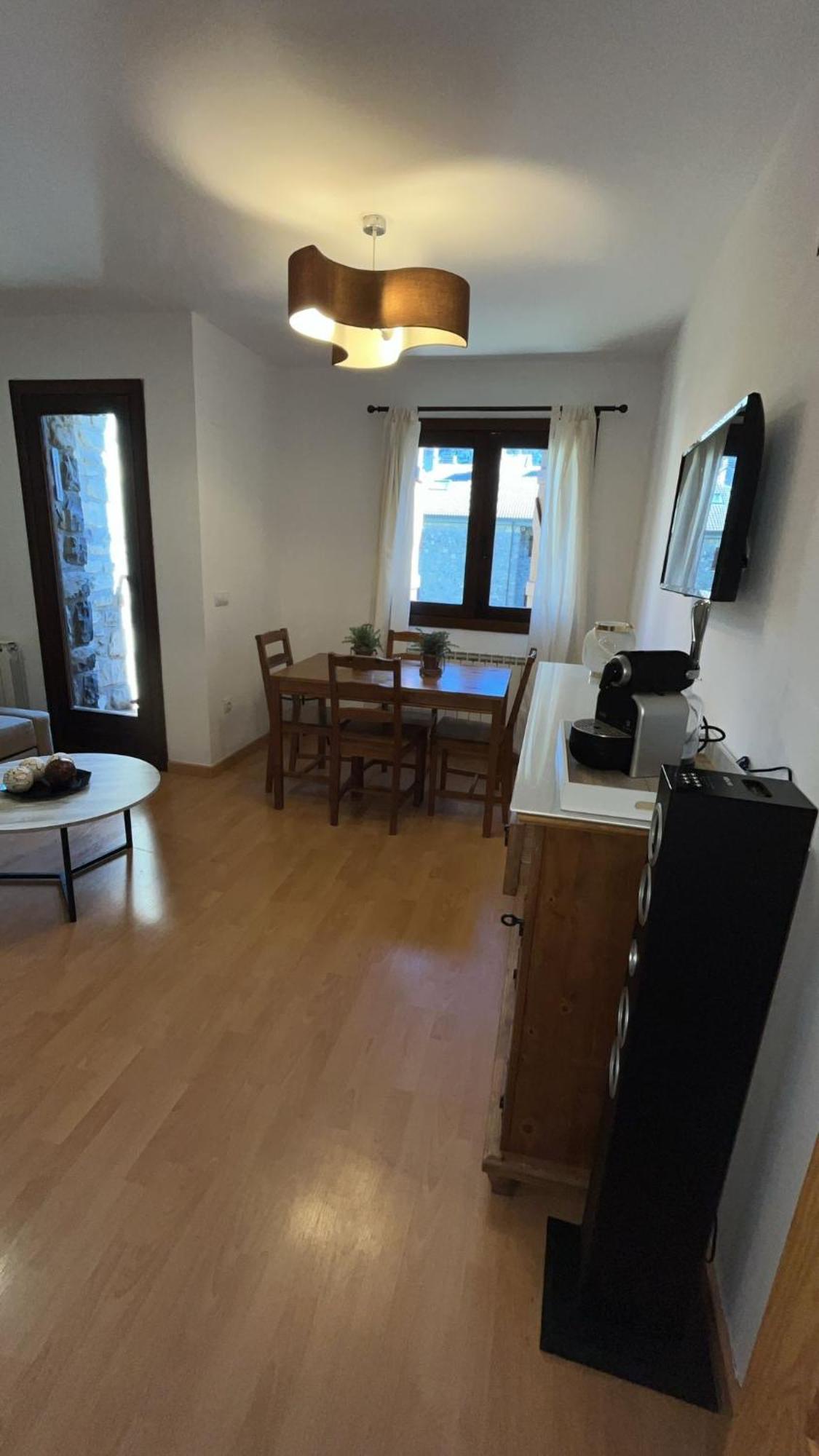 Villanúa Apartamento El Roble מראה חיצוני תמונה